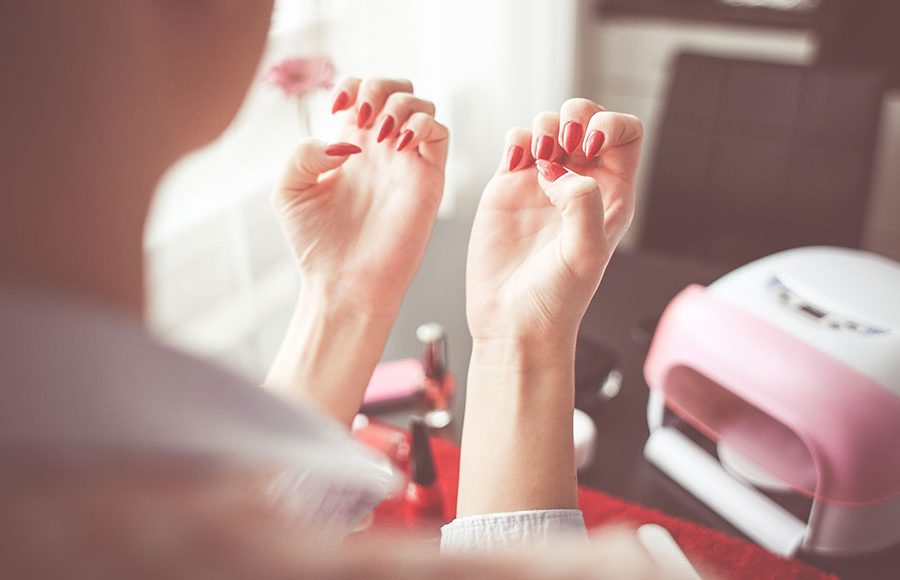 jak utwardzić manicure?
